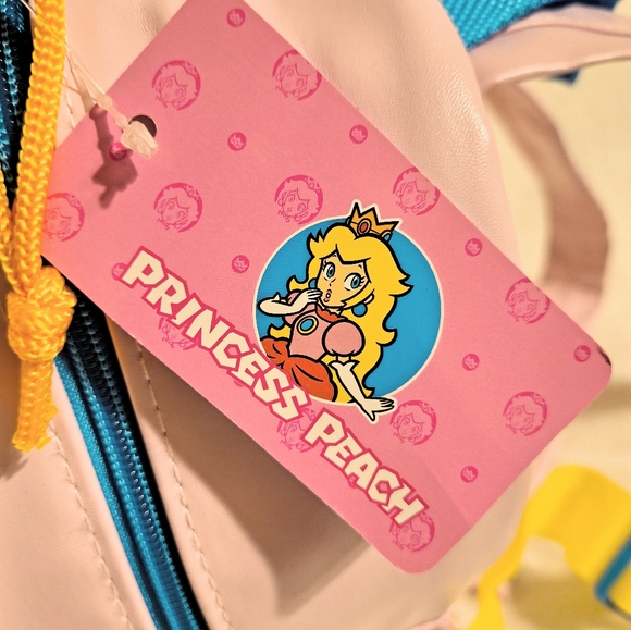 NWT Culturefly Nintendo Princess Peach Mini Backpack, Journal, And Plush Doll - Picture 7 of 14